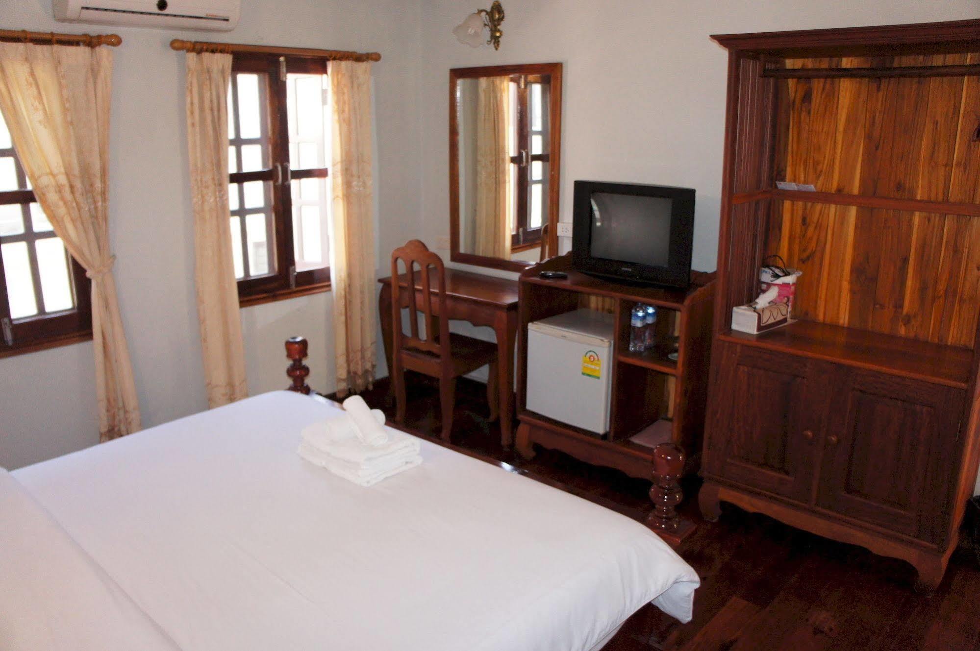 Phounsab Guesthouse Luang Prabang Ngoại thất bức ảnh