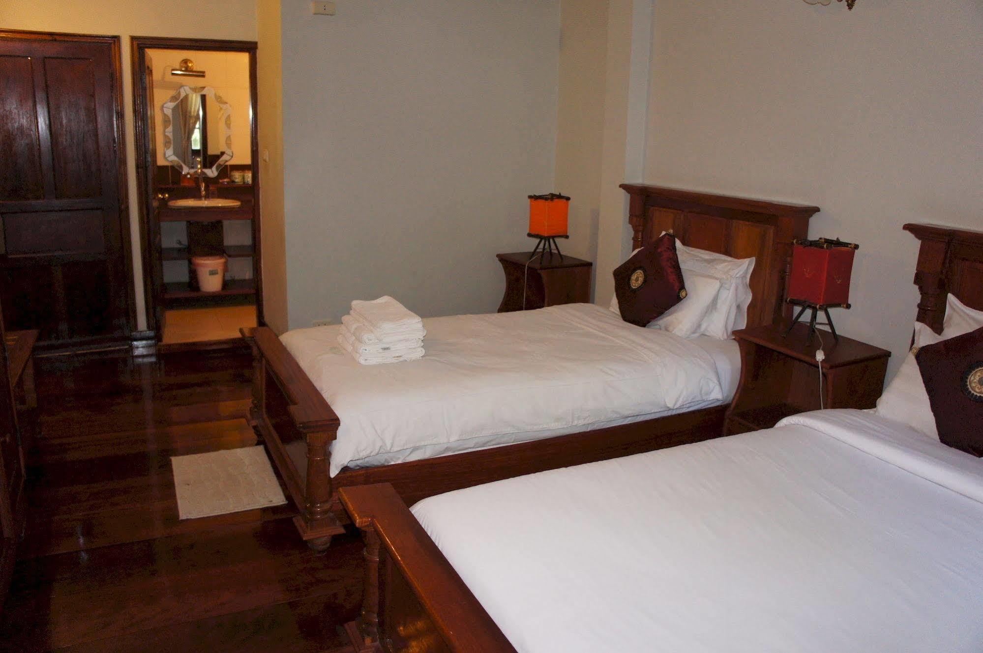 Phounsab Guesthouse Luang Prabang Ngoại thất bức ảnh