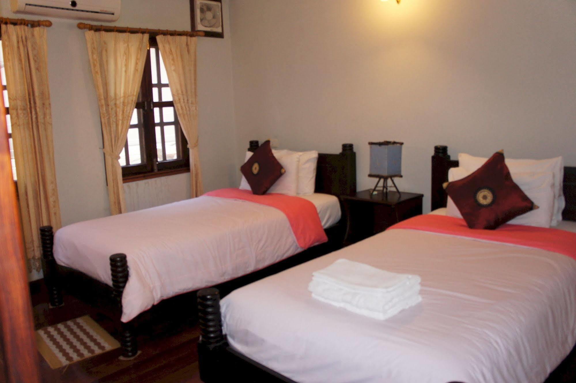 Phounsab Guesthouse Luang Prabang Ngoại thất bức ảnh