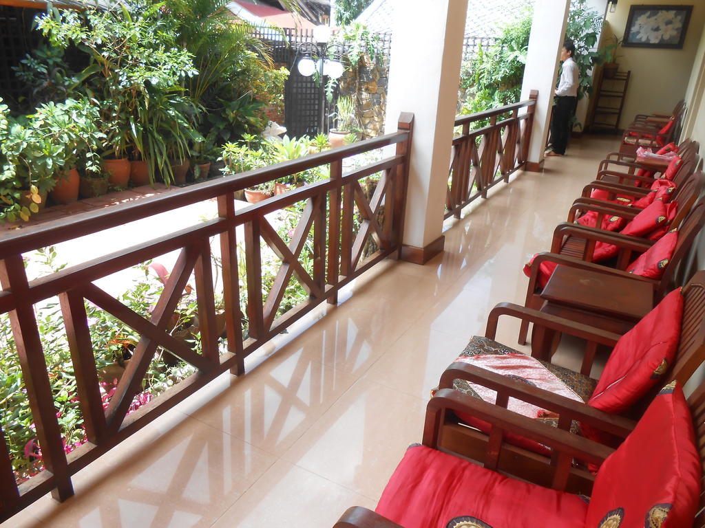 Phounsab Guesthouse Luang Prabang Ngoại thất bức ảnh